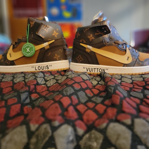 Louis Vuitton  AF1'S - Picture 3 of 4